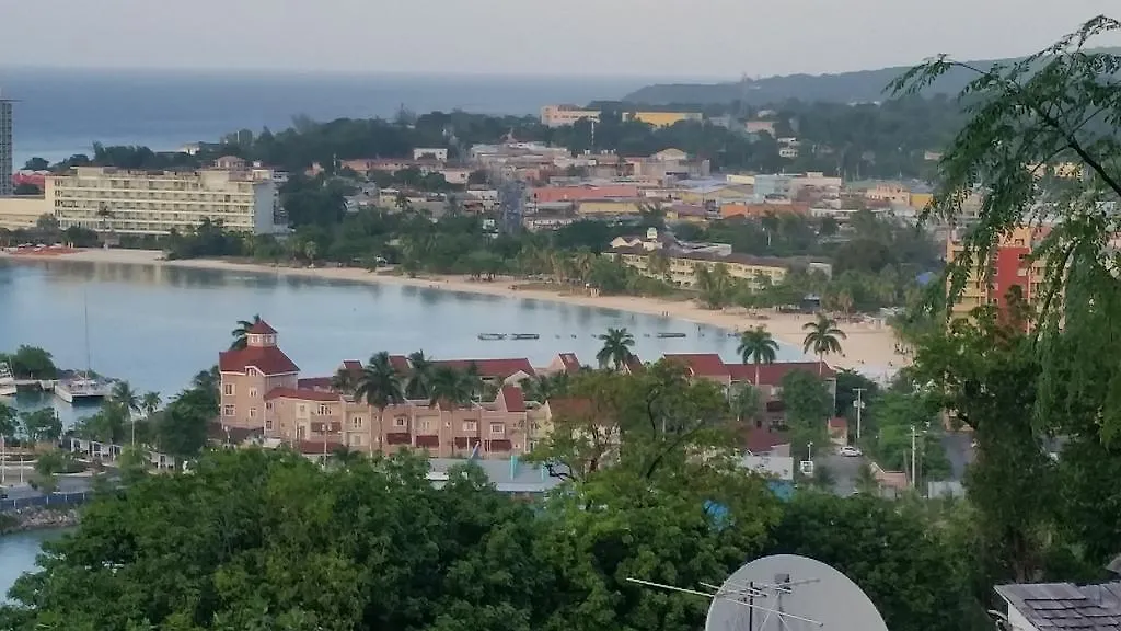 Sky Castles Apt J3 Apartment Ocho Rios