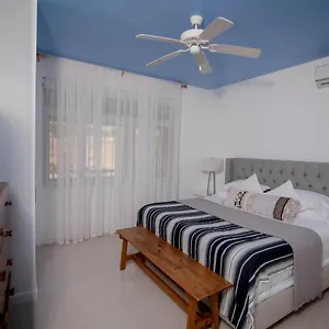 Apartment Penthouse At Whispering Seas, Ocho Rios
